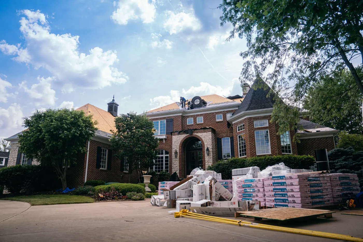 Flashing and seam work in Gatewood Lakes